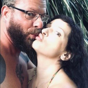 Meet your Posher, Mmolly